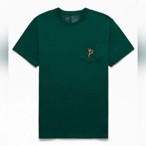 Vans. Off The Wall Graphic Pocket "Turtle" T-Shirt. Size Classic Fit Large.
